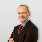 Gregor Maček, univ. dipl. prav. (PDI), univ. dipl. inž. elek.
