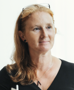 Špela Stres, dr. znanosti, uni. dipl. inž. gizike, LL.M., MBA