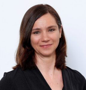 Špela Stres, dr. znanosti, uni. dipl. inž. gizike, LL.M., MBA
